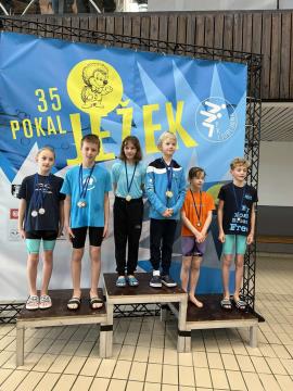 Calcitovi plavalci uspešni na tradicionalnem Ježku (8)